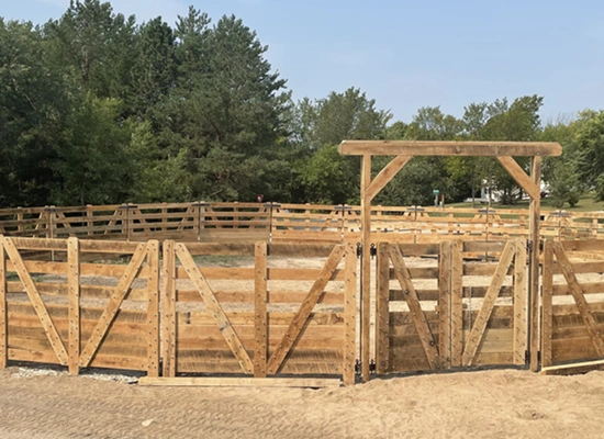 Round Pens